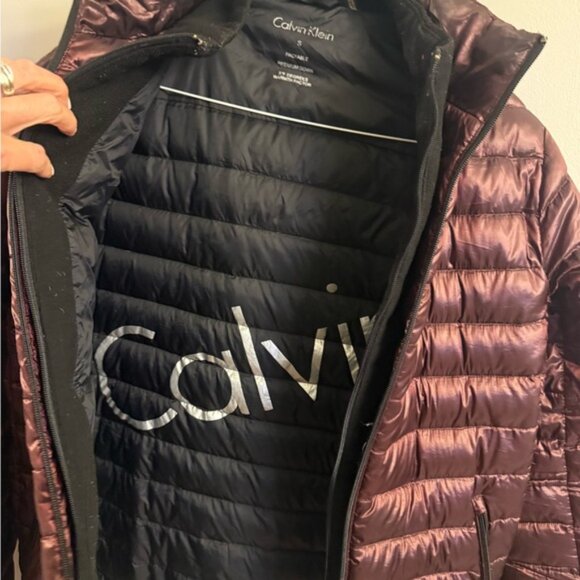 Calvin Klein Black Down Puffer Jacket – 90% Duck Down Fill, Warm Winter Coat - Picture 2 of 8